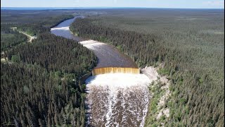 A minute at Lady Evelyn Falls