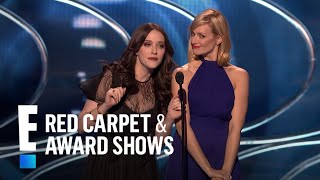 Kat Dennings and Beth Behrs present at People's Choice Awards 2015 | E! People's Choice Awards