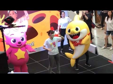 Baby shark do do live show 2018 / Clarke Quay Central Baby shark do do live show 2018 / Clarke Quay Central