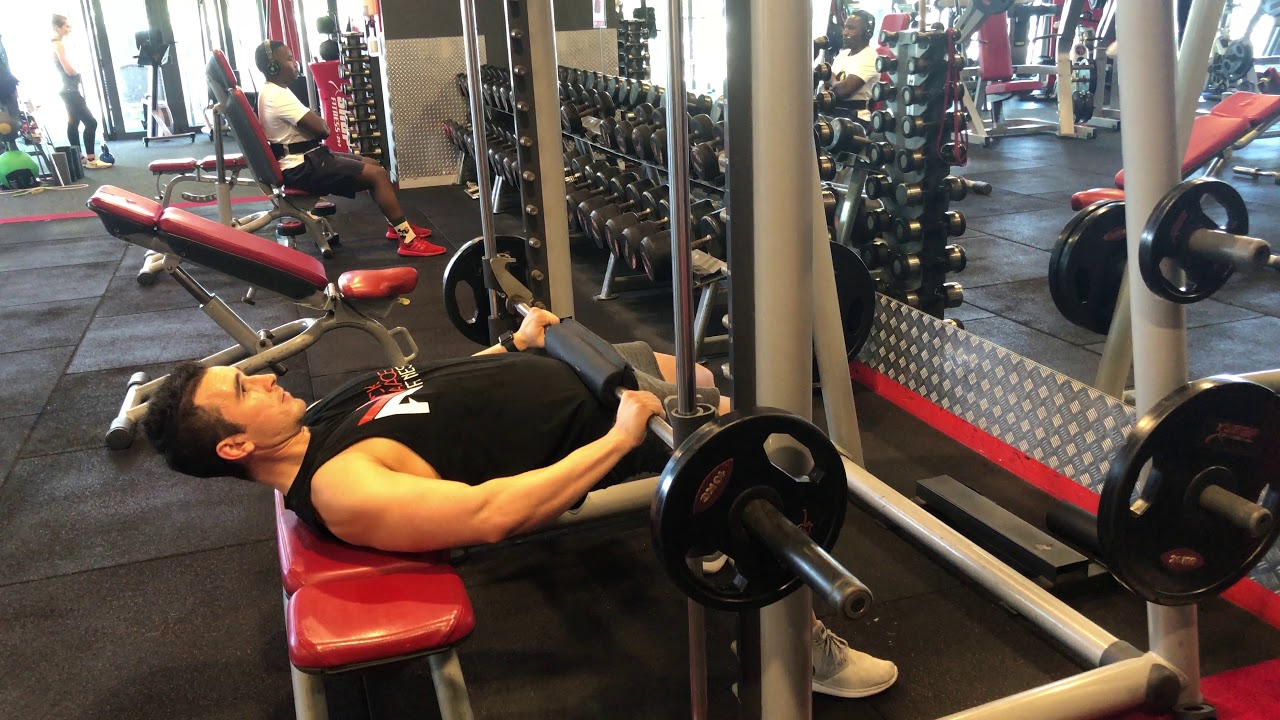 How To Do Hip Thrusts On Smith Machine - Kneelpost