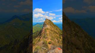 西日本最高峰「石鎚山」山頂の景色