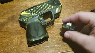 How to change the battery and a cartridge on a taser pulse and pulse +