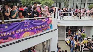 Parade wisuda ITB yang meriah, wisuda Oktober 2024