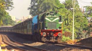 [IRFCA] Dibrugarh-Kanyakumari 'VIVEK EXPRESS' behind freight locomotive!!