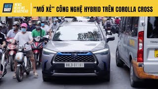 Lê Hùng lái Toyota Corolla Cross về trường cũ nhờ thầy - PGS.TS mổ xe công nghệ hybrid