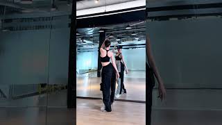 Girl's Stunning Dance Moves You Can't Miss 12 #dance #viral #shorts #momlife #girlmom