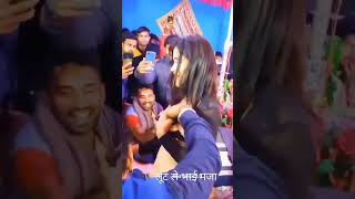 bhojpuri song dance hot girl 🔥 stage show 🔥hot bhojpuri dance ❤️#bhojpuri #video girl dance stage