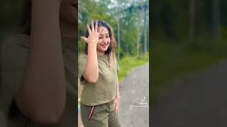 තිබු නාට පාට ඔබෙ  නැති බොරු සාටොපේ|SL#Tiktok#srilankan#sexy  #New#Trending#fyp#hot#Tiktok