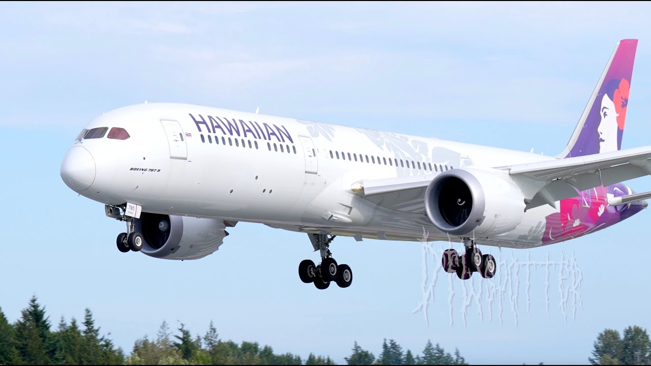 Hawaiian Airlines First Ever 787-9 Landing At Paine Field - YouTube