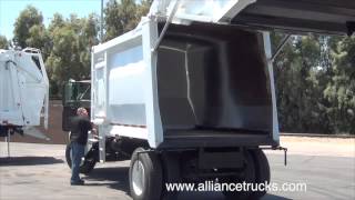 ALLIANCE TRUCKS  T-300 REAR LOADER