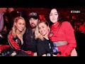 noah cyrus stands by dad billy ray after trace s explosive claims about family strife watch