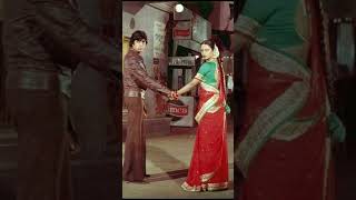 Rekha with ex bf Amitabh Bachchan#bollywood #shorts #rekha #amitabhbachchan