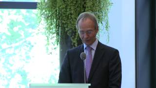 Minister Henk Kamp van Sociale Zaken en Werkgelegenheid bij afscheid Alexander Rinnooy Kan SER