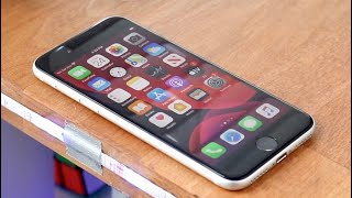 iPhone SE (2020) Review | 8 Months Later