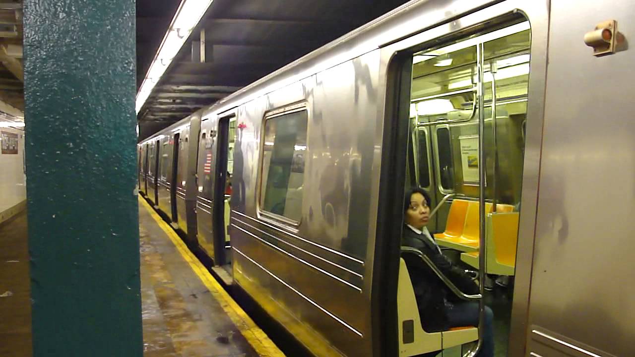 IND Concourse Line: R68 D Train & R68A B Train At 182nd-183rd St (PM ...