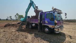 ไปงานคาราบาวไหมเสี่ยเบียร์ Excavator Loading Truck