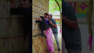 পিছে তো দেখ 😅#shortvideo #shorts #youtubeshorts