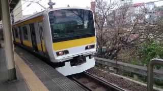 E231系500番台八ミツA520編成 JR総武線各駅停車千葉行き 飯田橋駅を発車+@