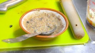 何にでも合う万能アンチョビソースの作り方　　How to make anchovy sauce