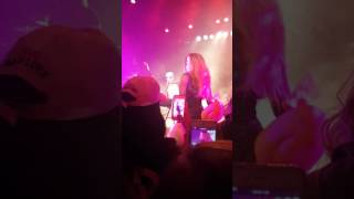 Drunk girl gets pulled on stage at Jojo concert