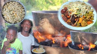 Using Charcoal works Good Cooking Curry Chicken | Stewpork | vegetables rice mix must watch enjoy.