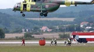 Mi-17 Slovak Air Force bambi bag water loading - plnenie bambi vaku