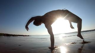 Cork Capoeira at the beach slow motion, Ireland 2021 - Pawel Gorski (Graduado Cruz)