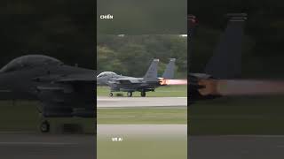 chiến đấu cơ F/A-18 Hornet cất cánh tại căn cứ không quân Andersen