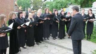 Chór Bel Canto zaśpiewał Hymn Warmii pod gołym niebem