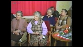 A Naplemente Nyugdíjas Klub karácsonyi ünnepe. Újkígyós, 1992. december 20.