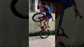 සුපිරියක් තමා දැන් ටිකක් පුළුවන් ❤️#subscribe කරන්න #mtbstunt #stunt