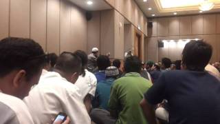 Ustaz Azhar Idrus @ Etiqa short clip