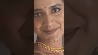 Priya Prakash Varrier | Best Whatsapp status video | Priya Varrier Viral Video