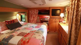 36 Popular RV Bedroom Design Ideas