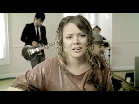 Jesse & Joy - ¡Corre! (Video Oficial) Jesse & Joy - ¡Corre! (Video Oficial)