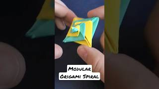How to make a Stunning Modular Origami Spiral