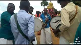 பழைய காலத்து அடி கேட்டு பாருங்க எப்படின்னு  கமெண்ட் பன்னுக