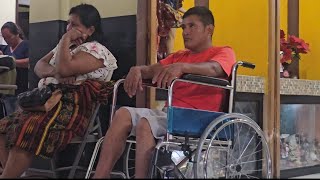 Don Mario YA NO PUEDE CAMINAR tuve que llevarlo de EMERGENCIA AL DOCTOR. ¿Qué le estará pasando?.