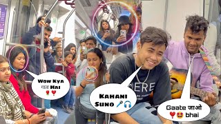 Kahani Suno 2.0  Metro 🚇 Singing Reaction In Delhi Metro | Old & New Mashup Songs @team_jhopdi_k