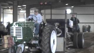 Bluegrass Pulling 2014: 3.5 MPH 4,000 lb (15.5x38) Antique Tractors| Richmond, KY | Let's Go Pulling