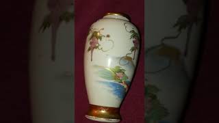 19世纪萨摩烧越田作精彩梅瓶，A color and gold glaze Meiping vase of Satsuma, signed by Koshida,ca 19 C. 之一