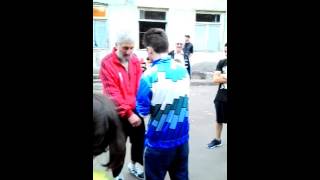 კახაბერი ასწავლის თუ როგორ უნდა გაინთავისუფლო ხელები
