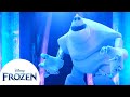 Elsa crea a Malvavisco para defender su palacio de Hielo | Frozen