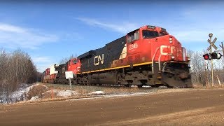 CN Train Spotting HD: CN 2245 \u0026 8906 Rockets Train Q118 With A Beautiful K3L! 8/19 3/13/18