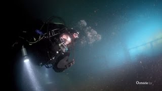 Scuba Diving Inside a Sunken Ship | Descending