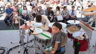 ４歳児がドラムライブで魔界伝承を叩いてみた