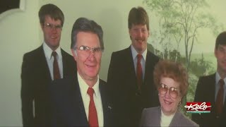 Known for his hugs, KELOLAND funeral director who helped thousands retires