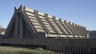 Glaskathedrale in Amberg - Ein Bauwerk von Architekt Walter Gropius