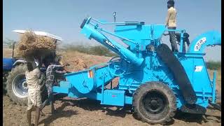 punni B2B mini Combine Harvester in field working