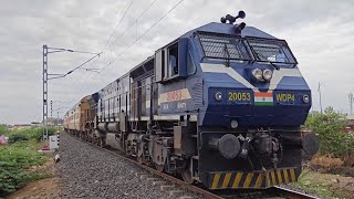 17641 Kacheguda - Narkher Intercity Express | Gooty WDP4 Acceleration | Train Videos Indian Railways